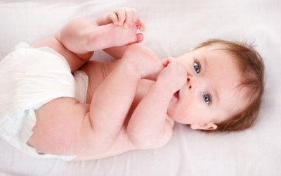 Слизь в кале у новорожденного на грудном, искусственном, смешанном вскармливании. причины, лечение