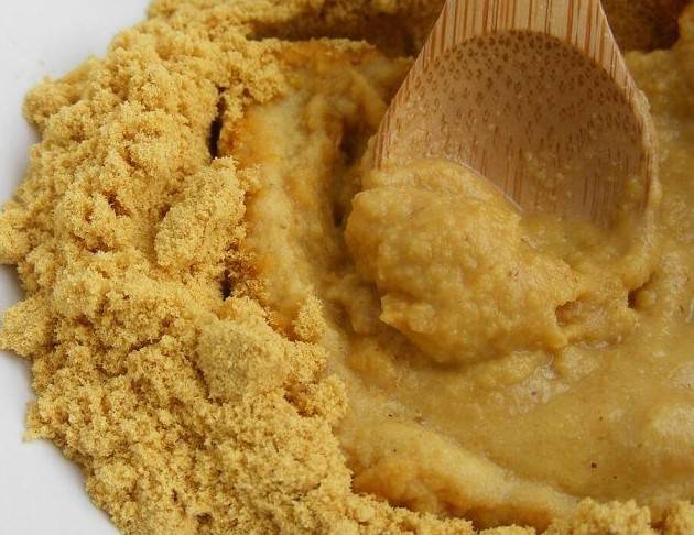 Рецепты приготовления лепешек с медом и горчицей от кашля