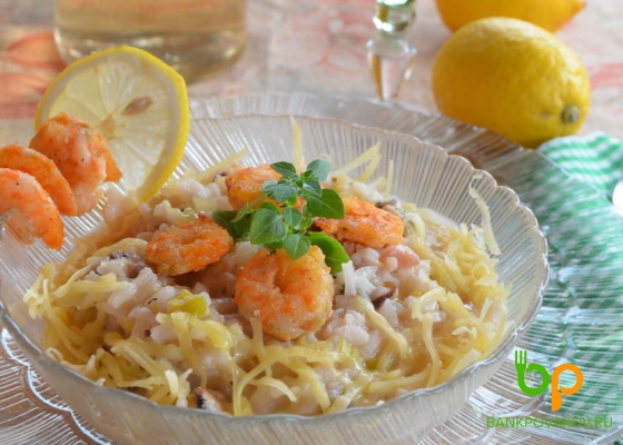 Вкусны даже водоросли: 6 рецептов диетических салатов с морепродуктами