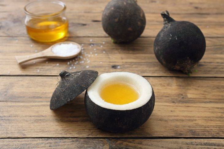 Зеленая и черная редька с медом от кашля