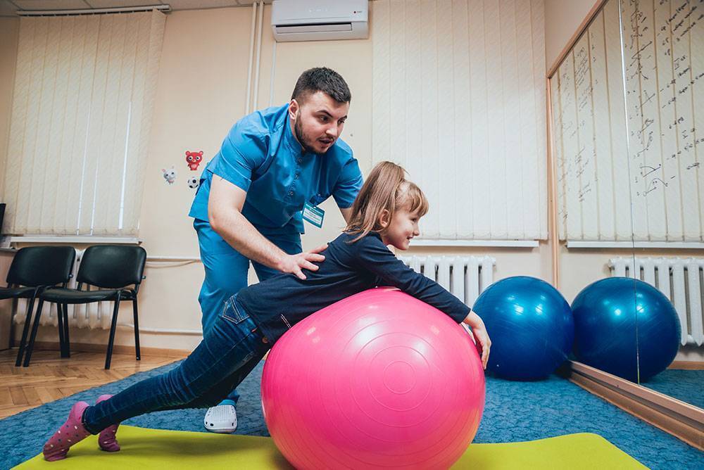 Использование лечебной дыхательной гимнастики при туберкулезе — комплексы, показания, противопоказания