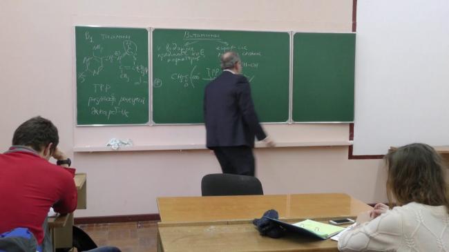 Витамин в12 (цианокобаламин) – «красный витамин»